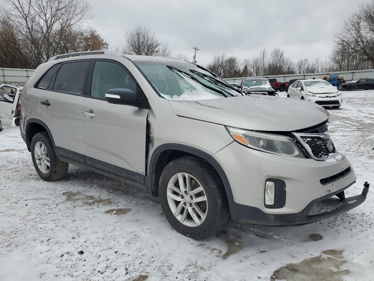 2015 KIA SORENTO LX photo 4