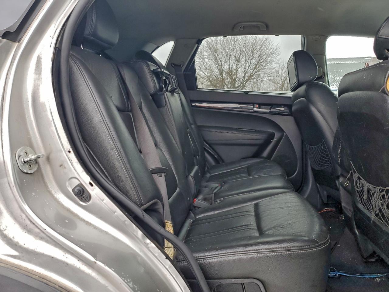 2015 KIA SORENTO LX photo 11