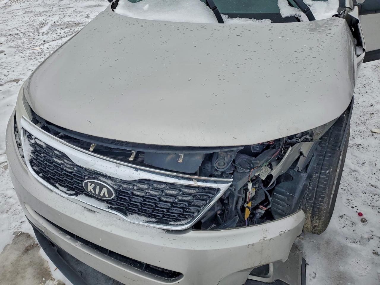 2015 KIA SORENTO LX photo 12