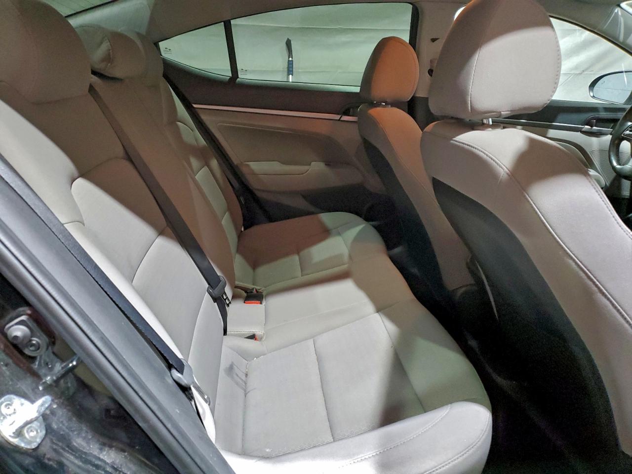 2018 HYUNDAI ELANTRA SEL photo 10