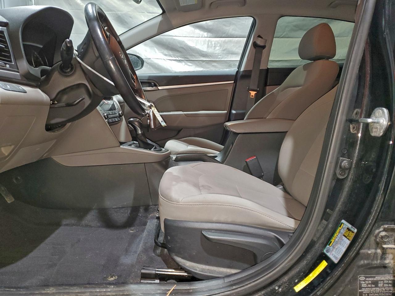 2018 HYUNDAI ELANTRA SEL photo 7