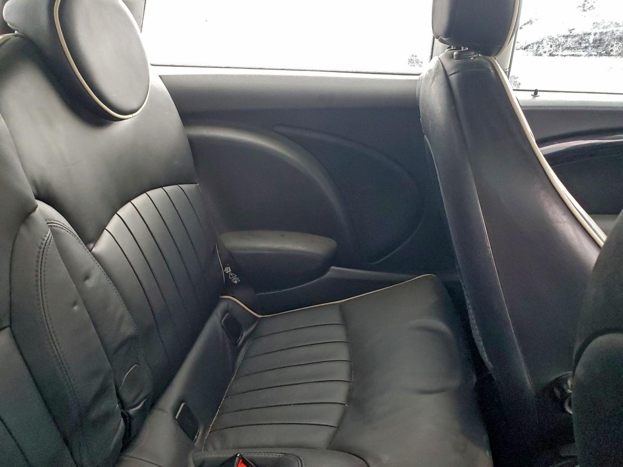 2007 MINI COOPER S photo 10