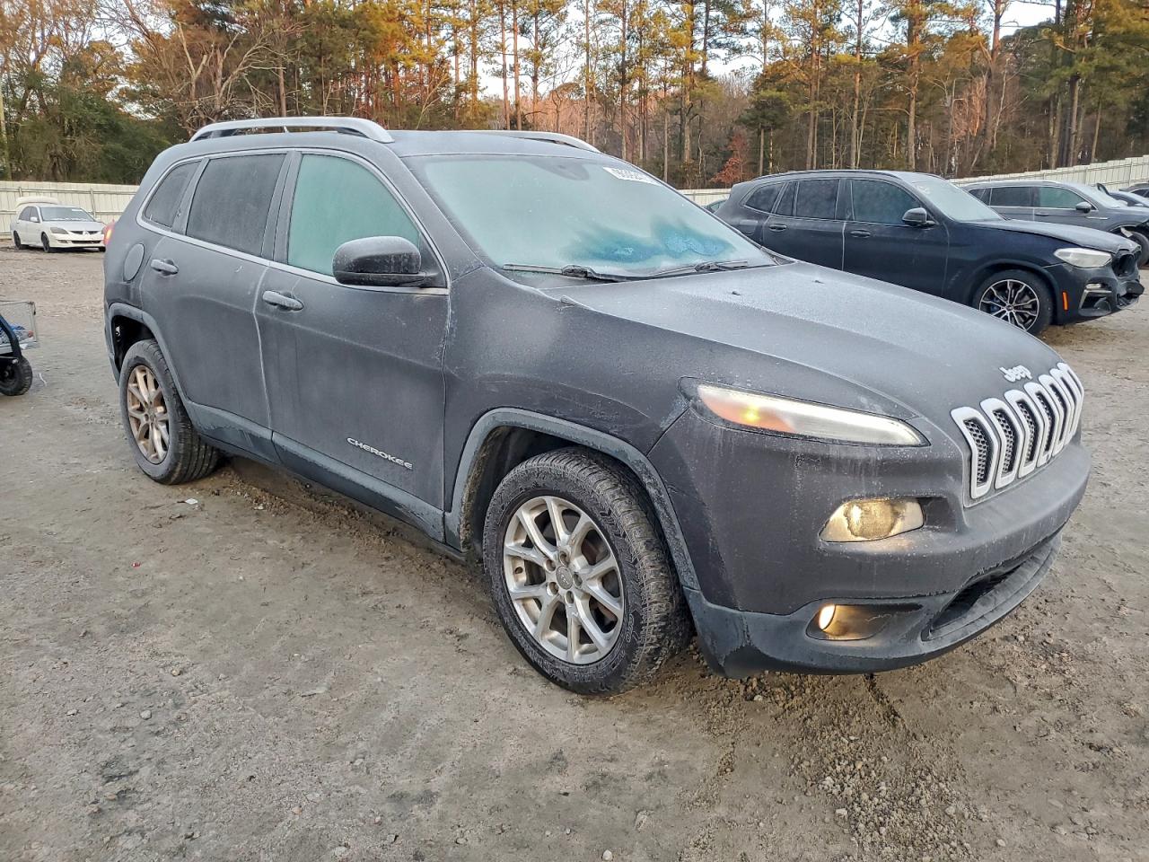 2016 JEEP CHEROKEE LATITUDE photo 4