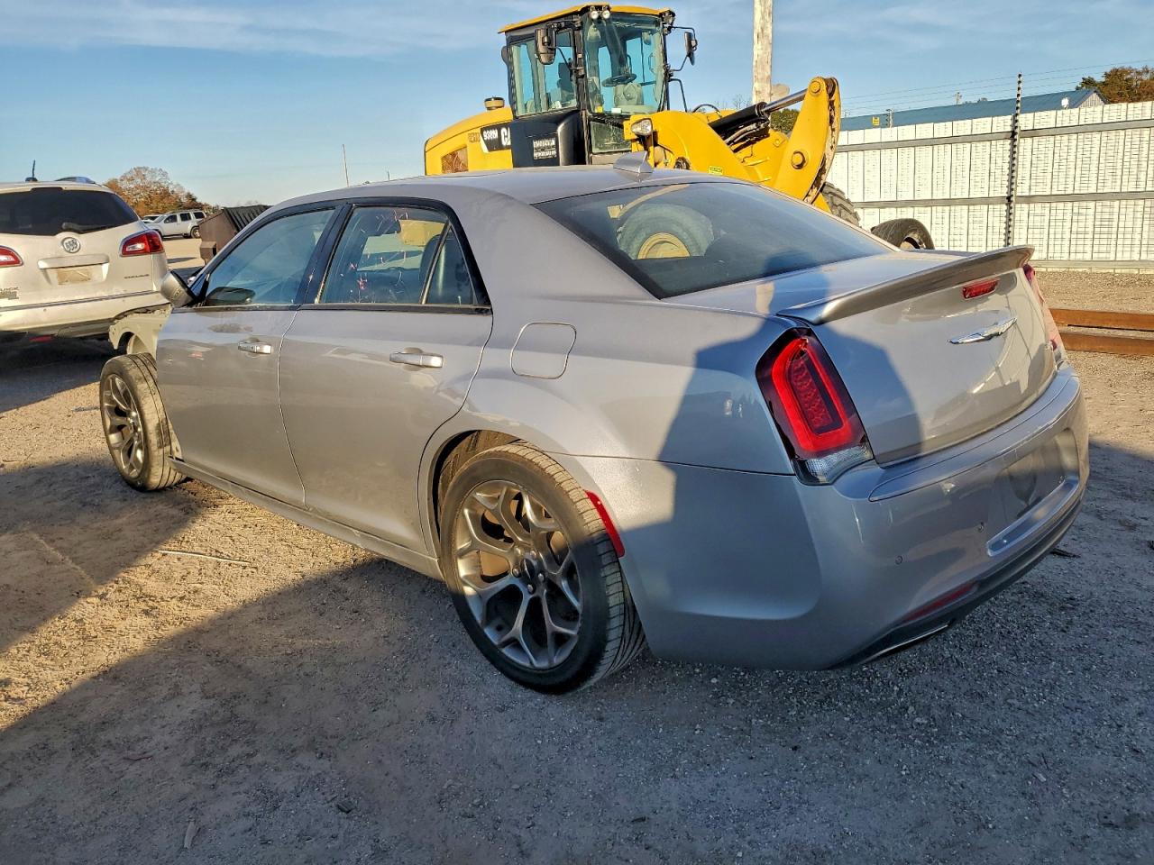 2018 CHRYSLER 300 S photo 2