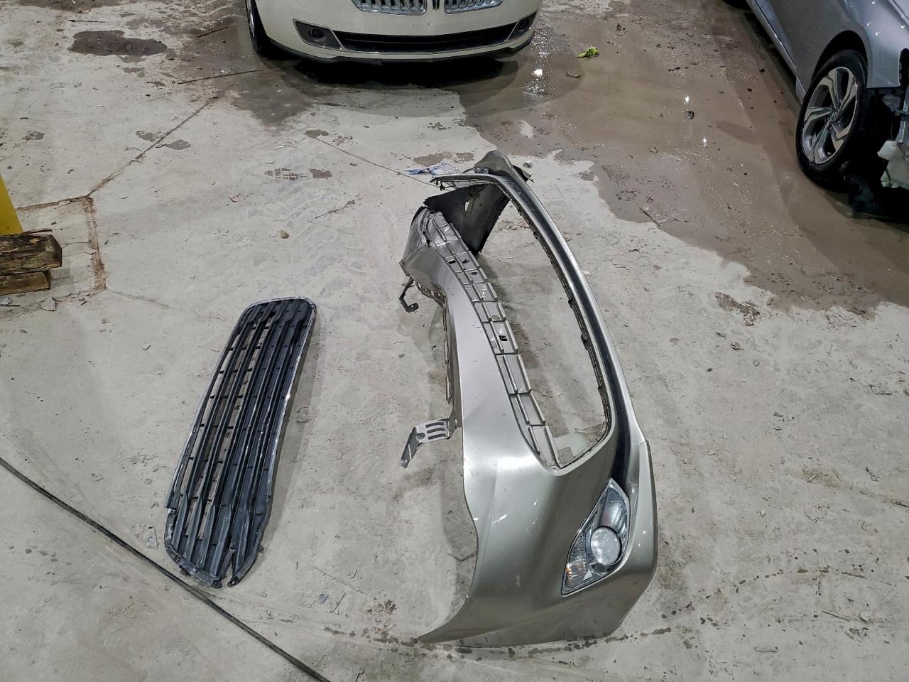 2013 TOYOTA AVALON BASE photo 12