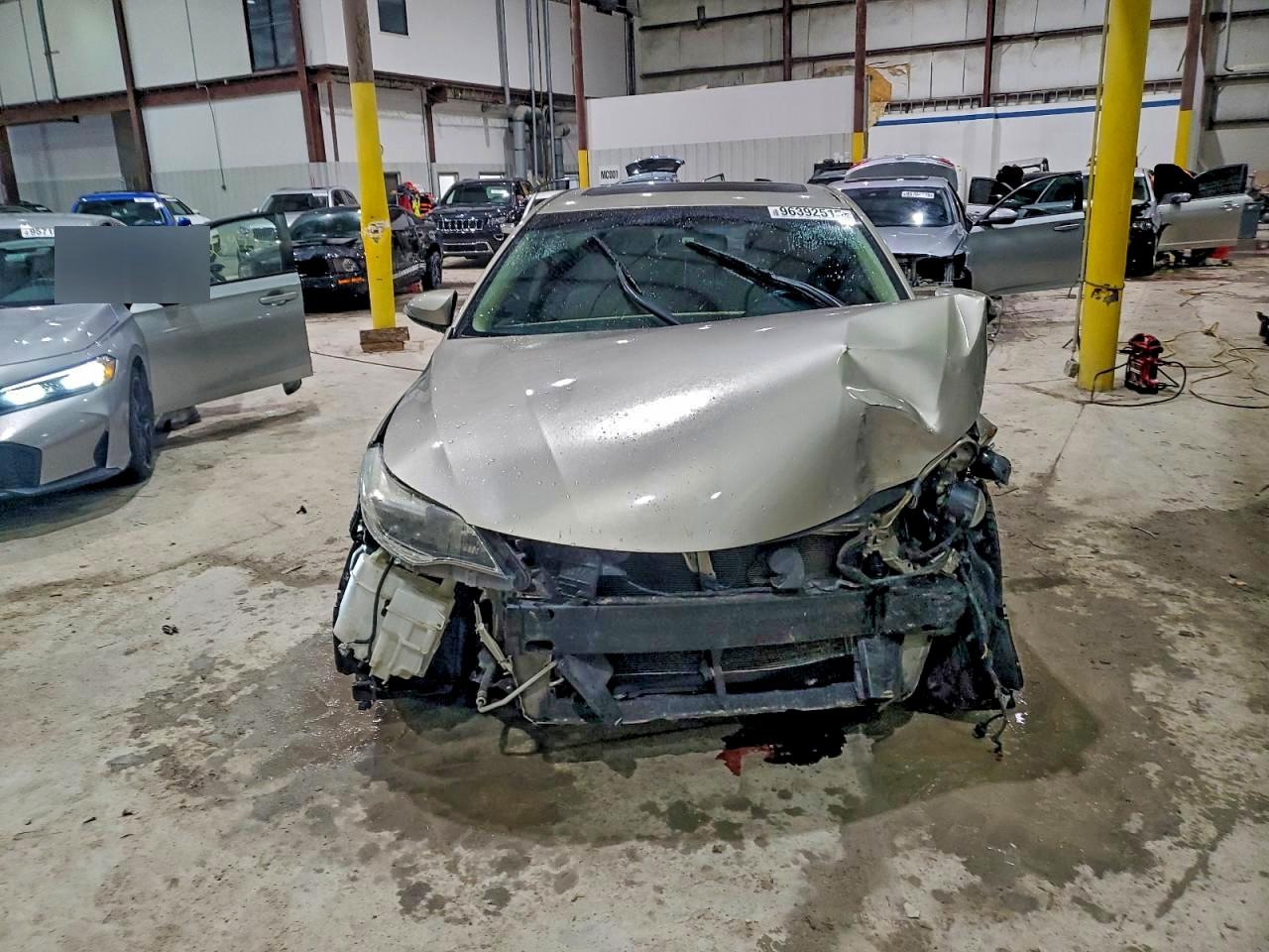 2013 TOYOTA AVALON BASE photo 5
