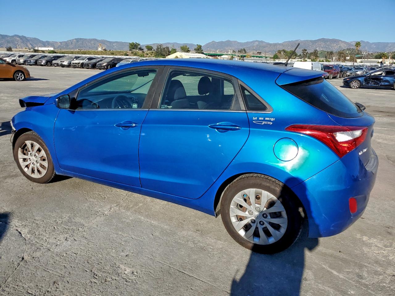 2017 HYUNDAI ELANTRA GT photo 2