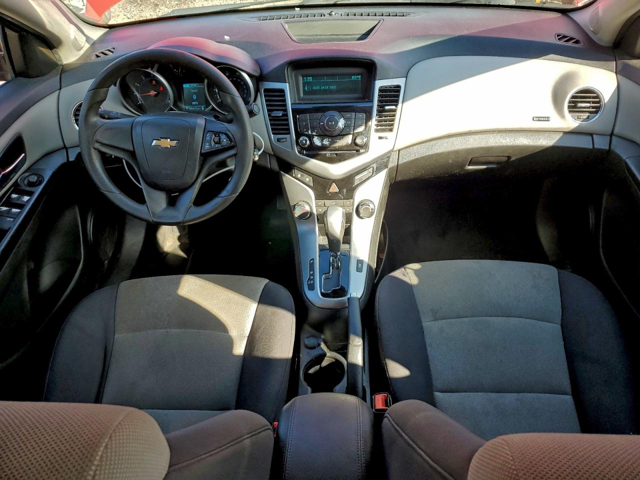 2014 CHEVROLET CRUZE LS photo 8