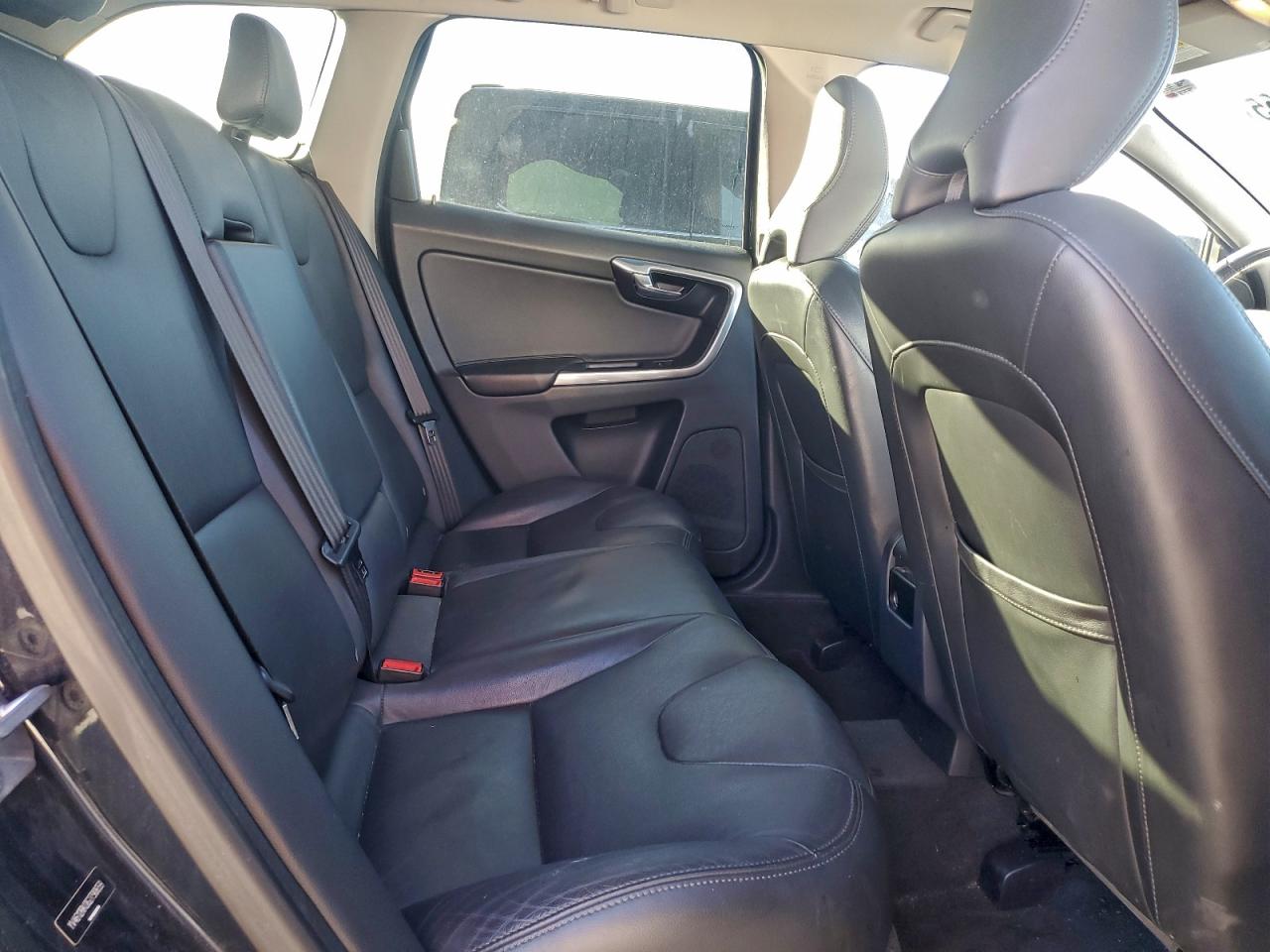 2016 VOLVO XC60 T5 PREMIER photo 11