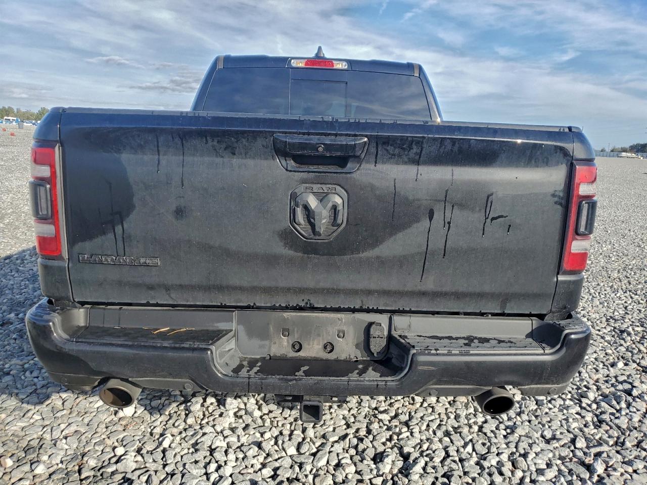 2023 RAM 1500 LARAMIE photo 6