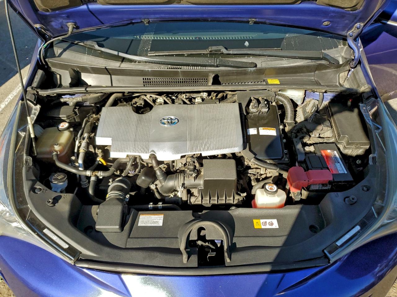 2017 TOYOTA PRIUS photo 11