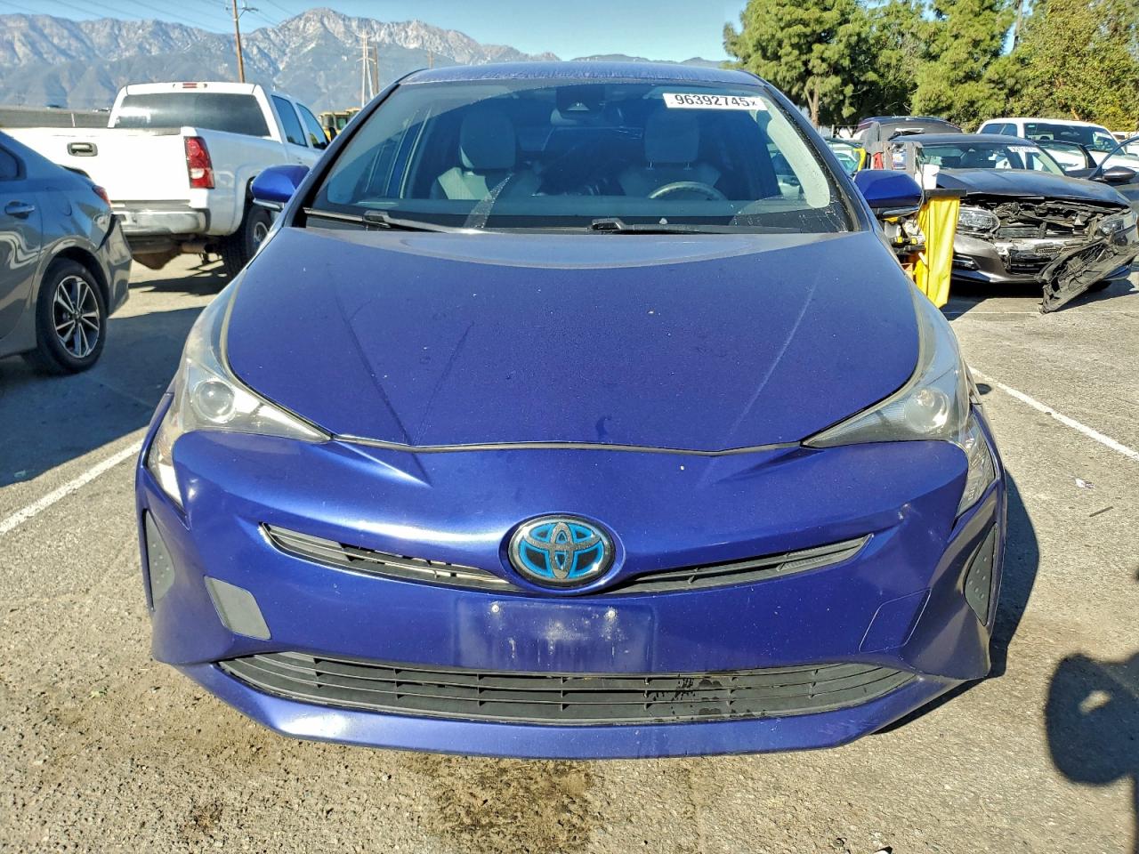 2017 TOYOTA PRIUS photo 5
