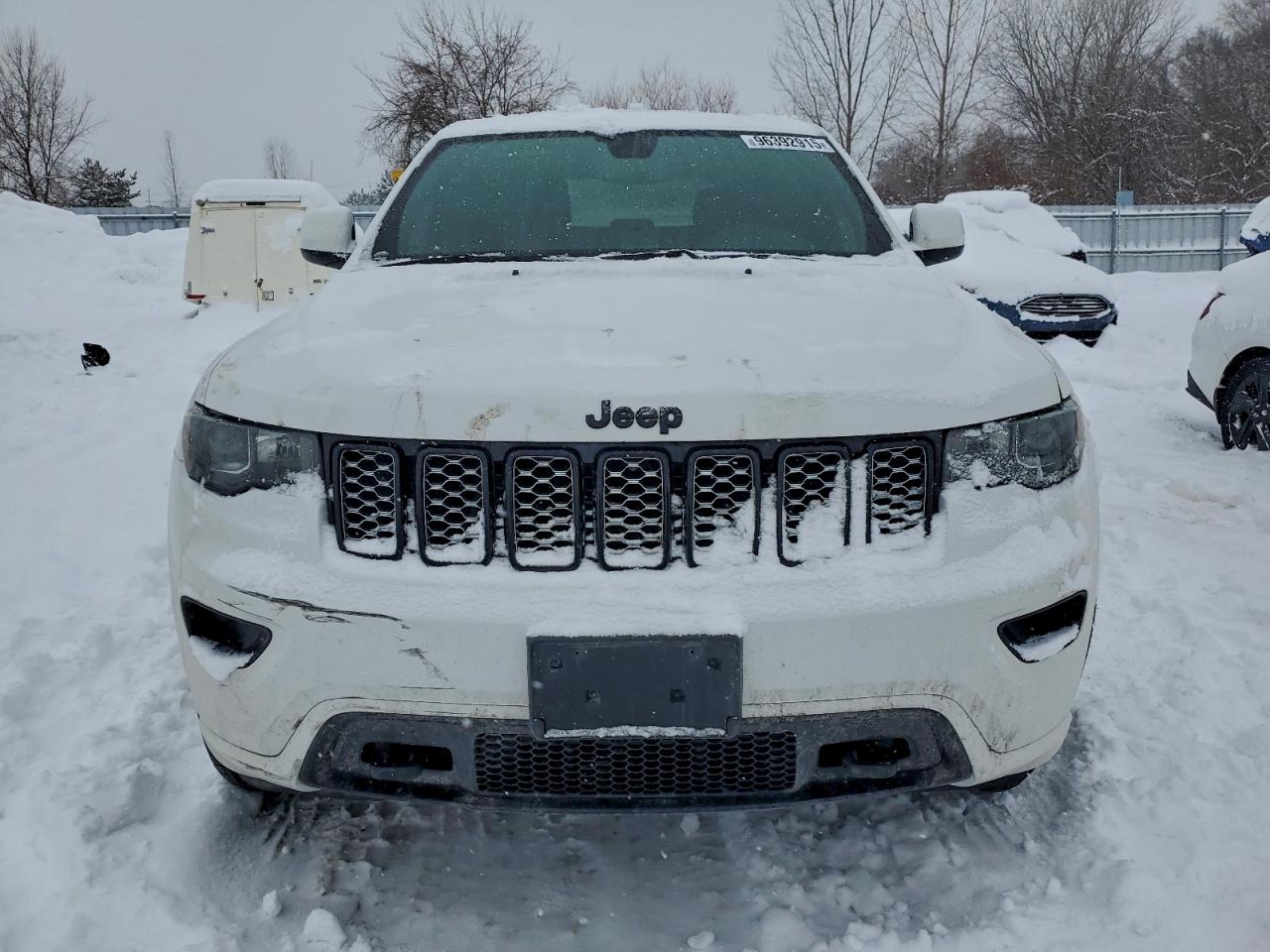 2018 JEEP GRAND CHEROKEE LAREDO photo 5
