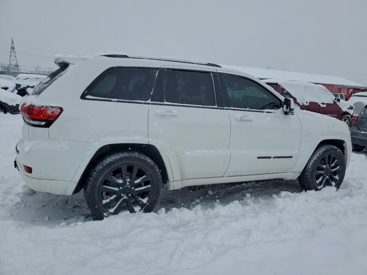 2018 JEEP GRAND CHEROKEE LAREDO photo 3