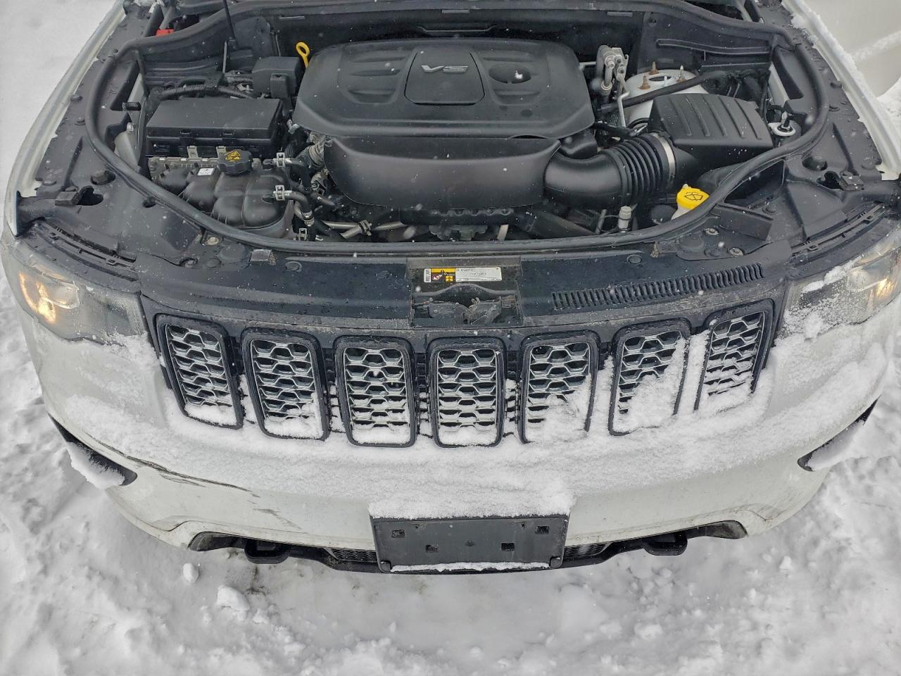 2018 JEEP GRAND CHEROKEE LAREDO photo 12