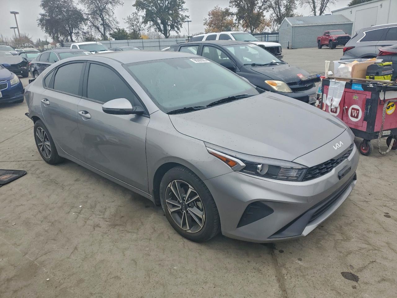 2024 KIA FORTE LX photo 4