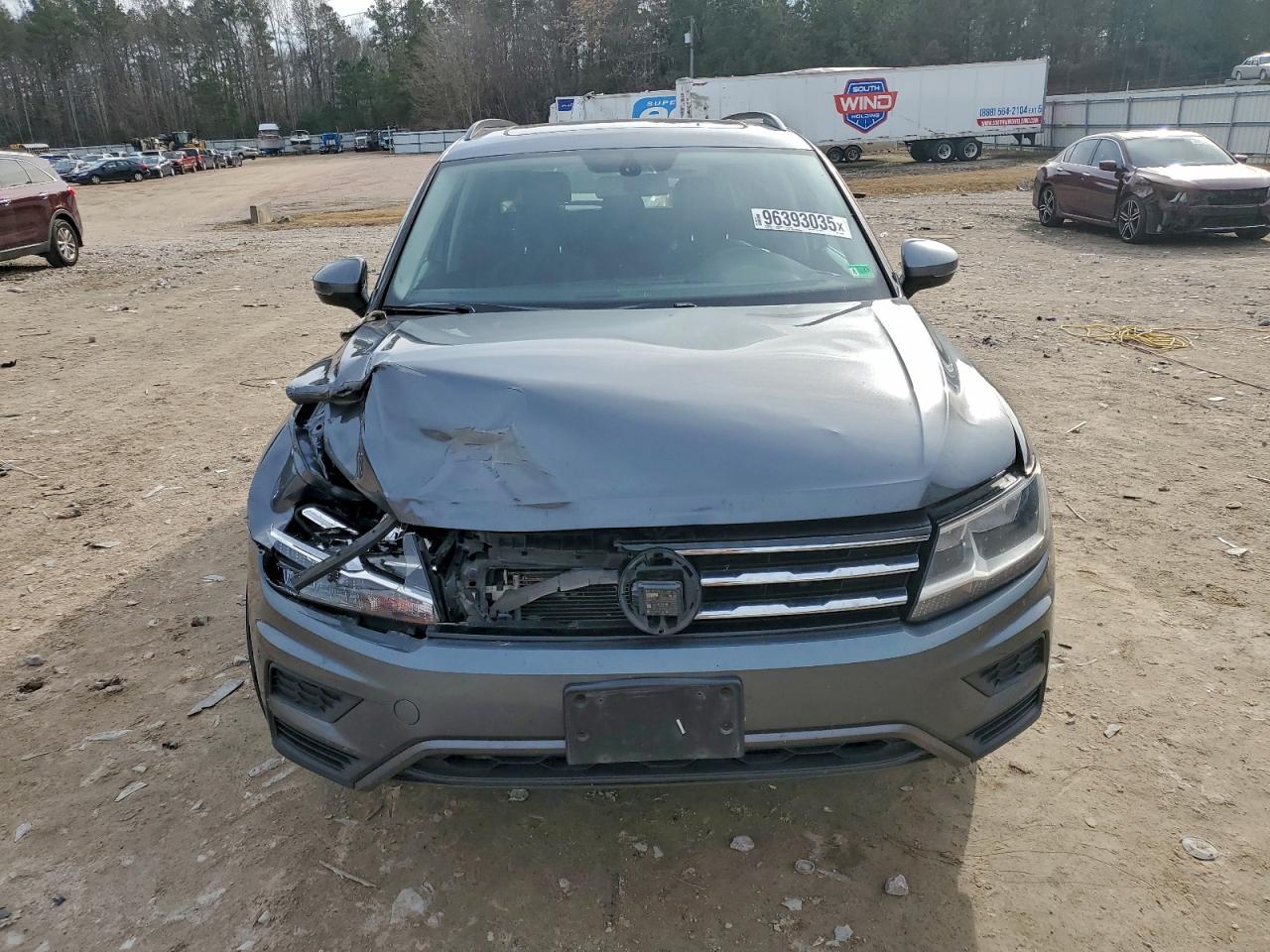 2021 VOLKSWAGEN TIGUAN SE photo 5