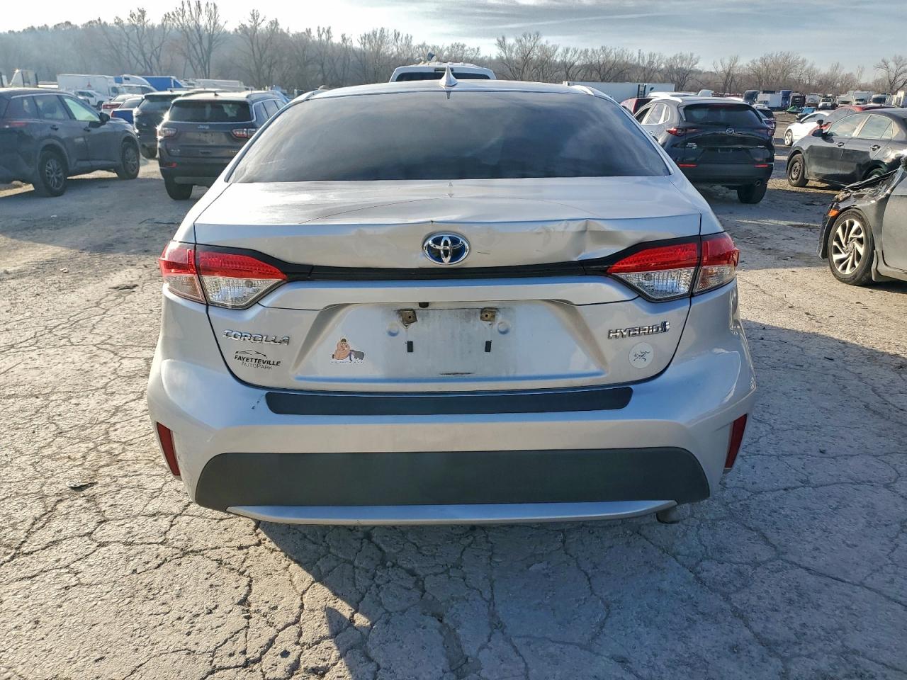 2021 TOYOTA COROLLA LE photo 6