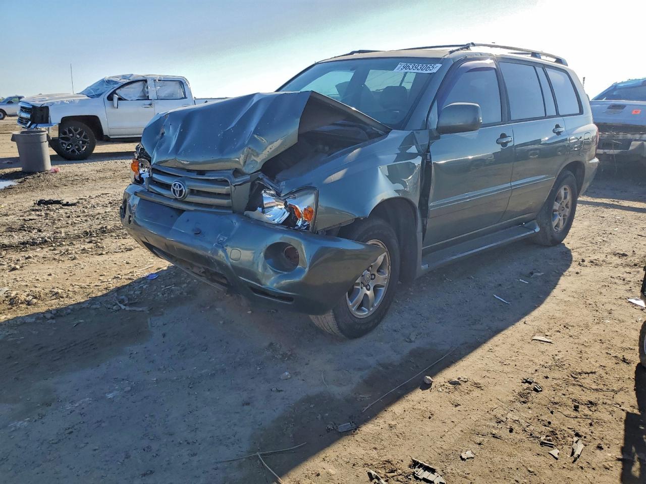 2004 TOYOTA HIGHLANDER
