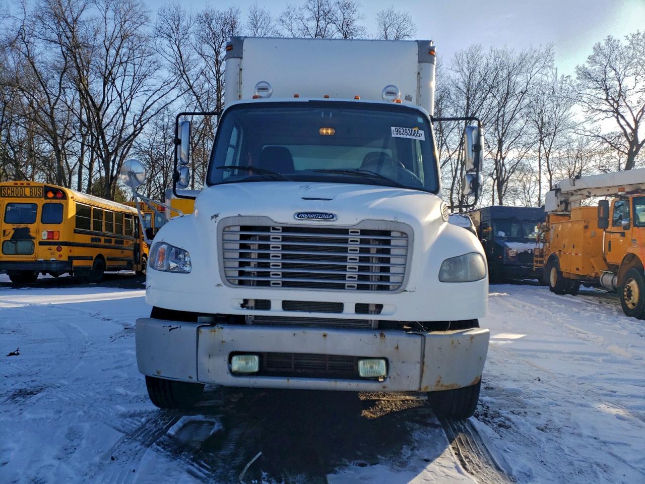 2015 FREIGHTLINER M2 106 MED - Box Truck photo 5