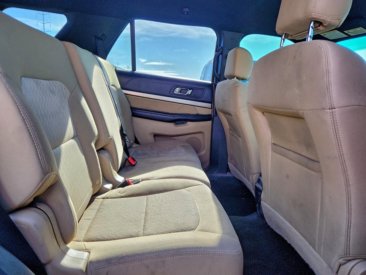 2016 FORD EXPLORER photo 11