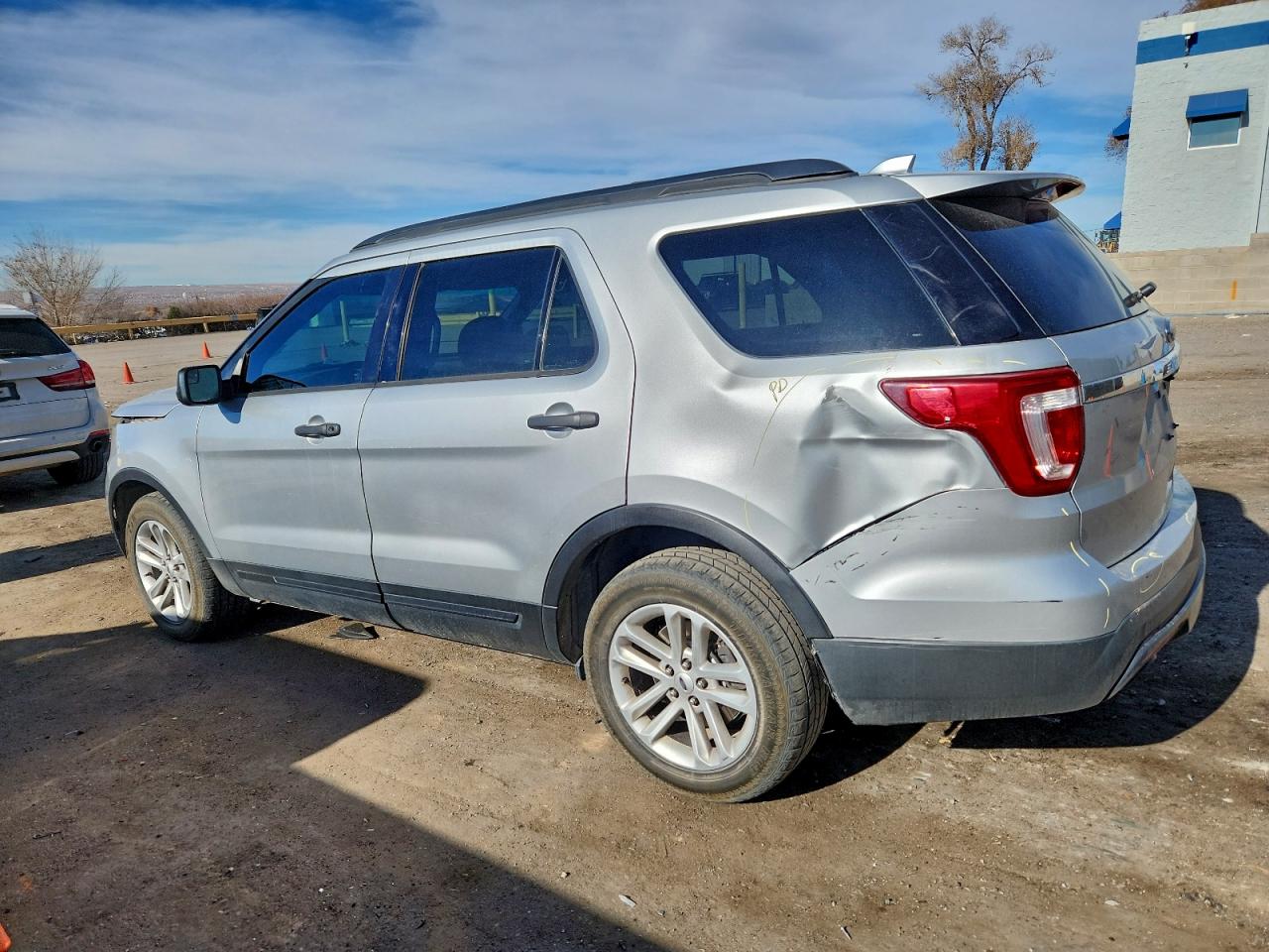 2016 FORD EXPLORER photo 2
