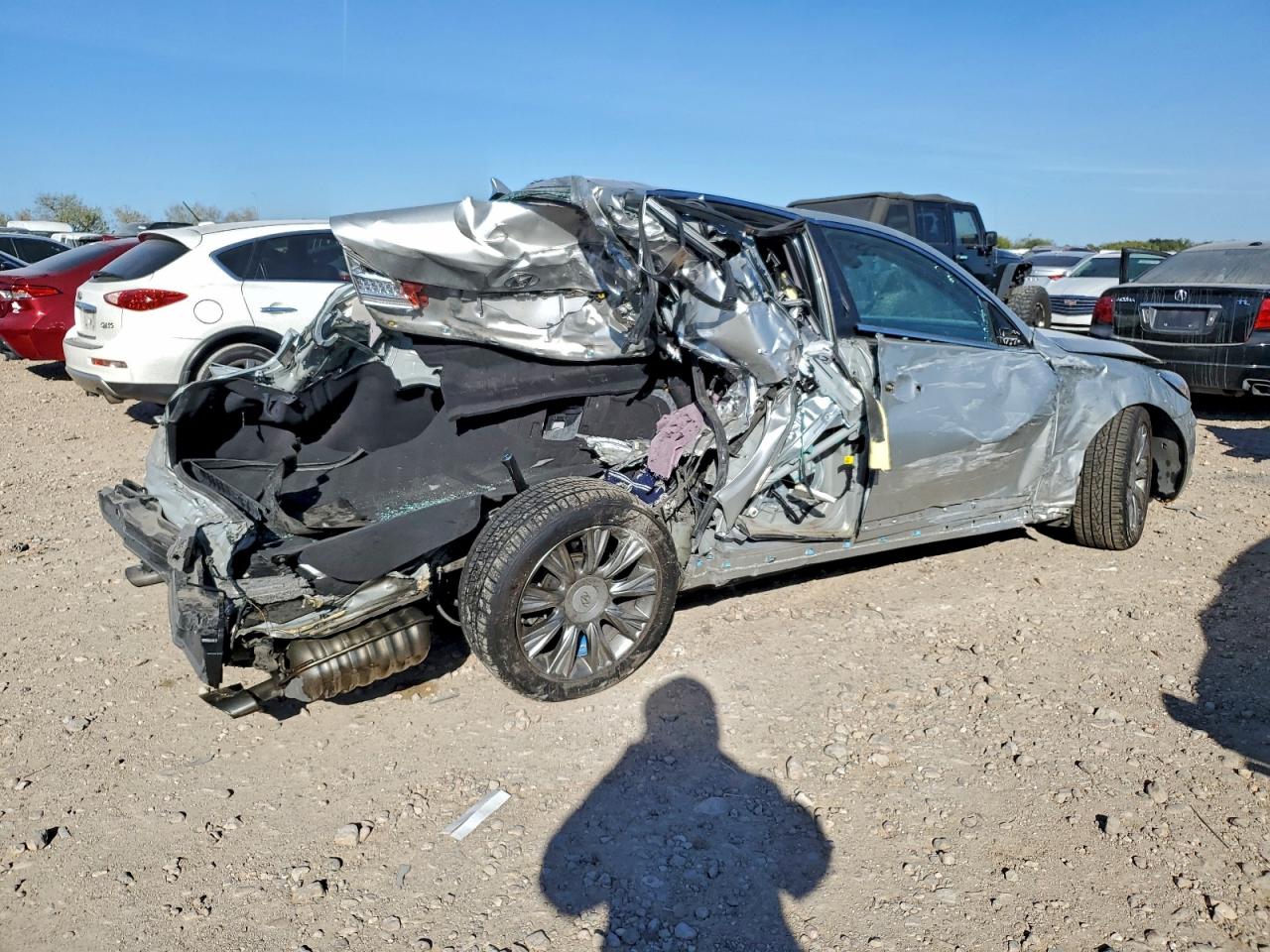 2011 HYUNDAI GENESIS 3.8L photo 3