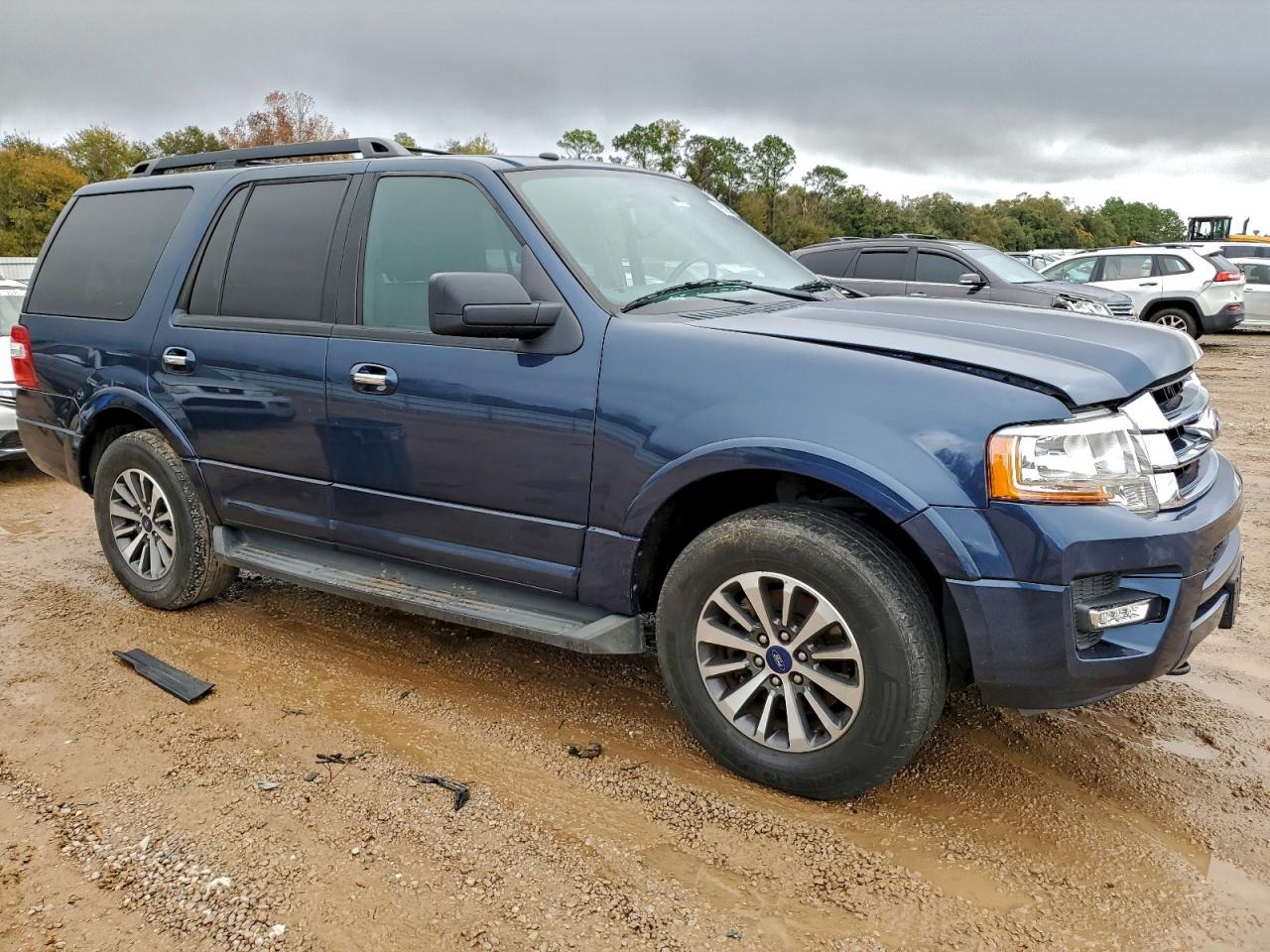 2017 FORD EXPEDITION XLT photo 10