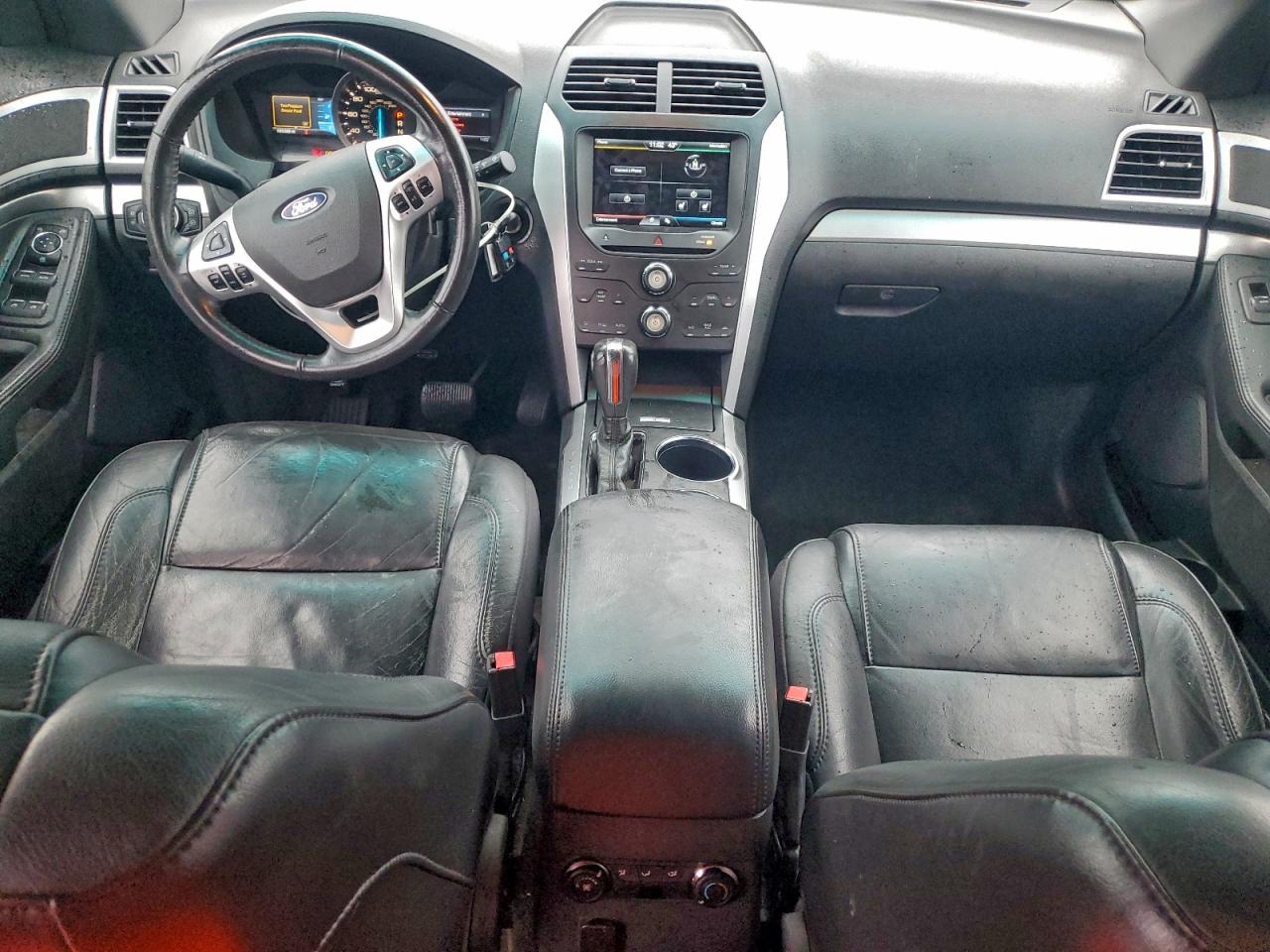 2011 FORD EXPLORER XLT photo 8