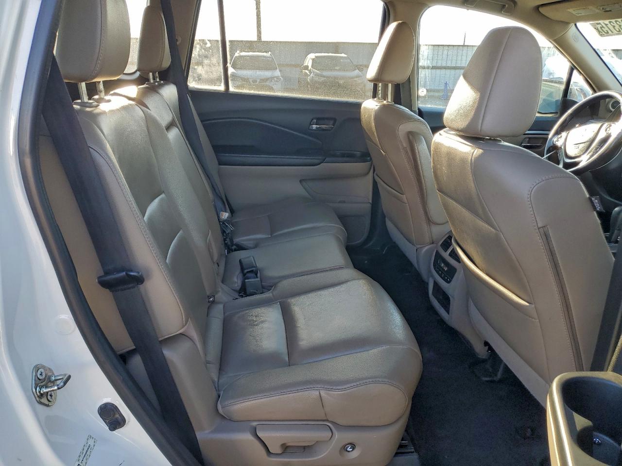2016 HONDA PILOT EXL photo 11