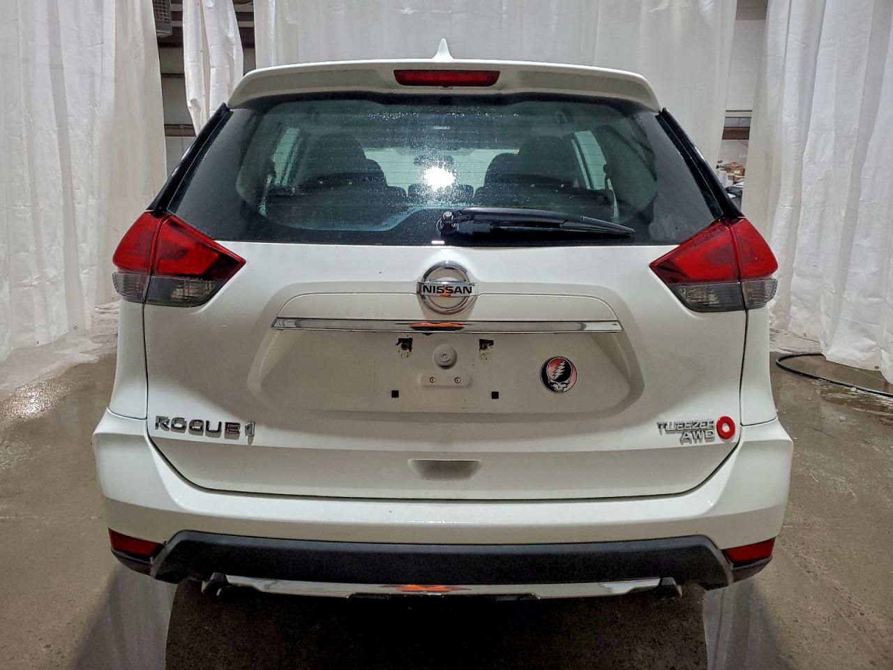 2018 NISSAN ROGUE S photo 6