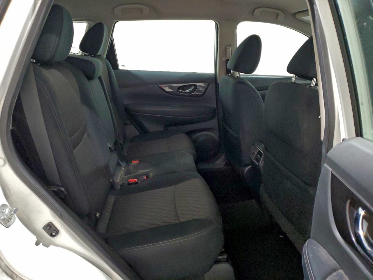 2018 NISSAN ROGUE S photo 11