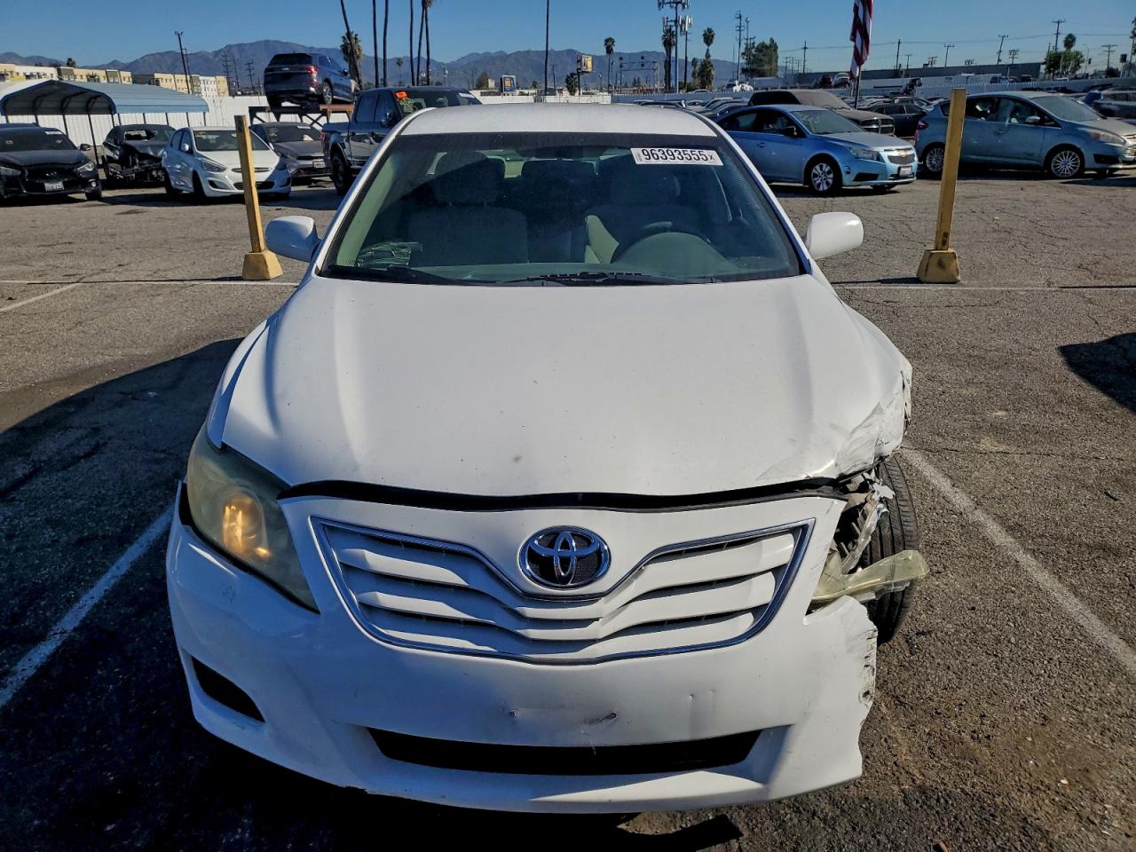 2011 TOYOTA CAMRY BASE photo 5