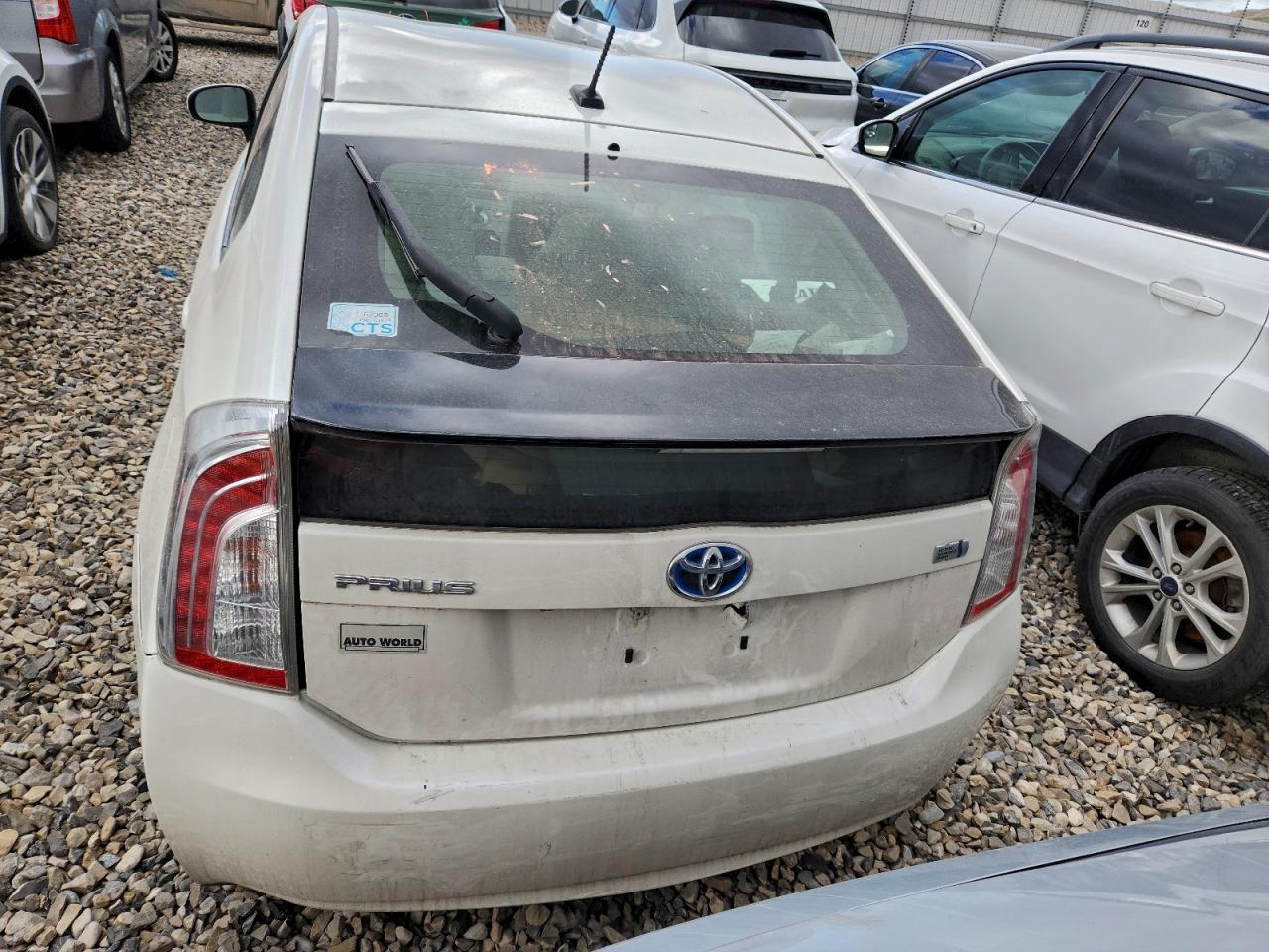 2012 TOYOTA PRIUS photo 11
