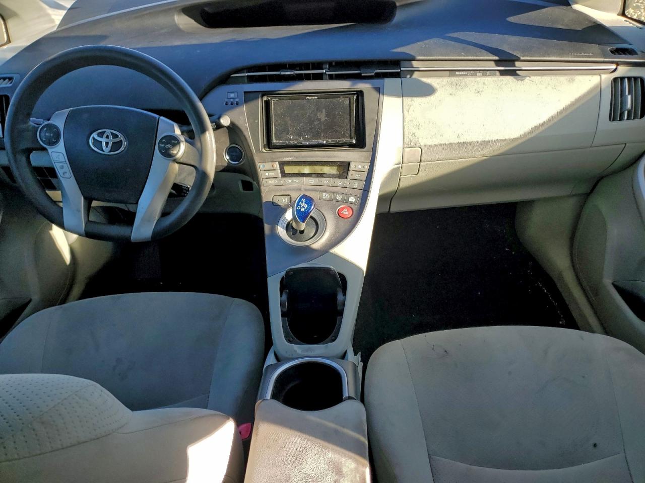 2012 TOYOTA PRIUS photo 15