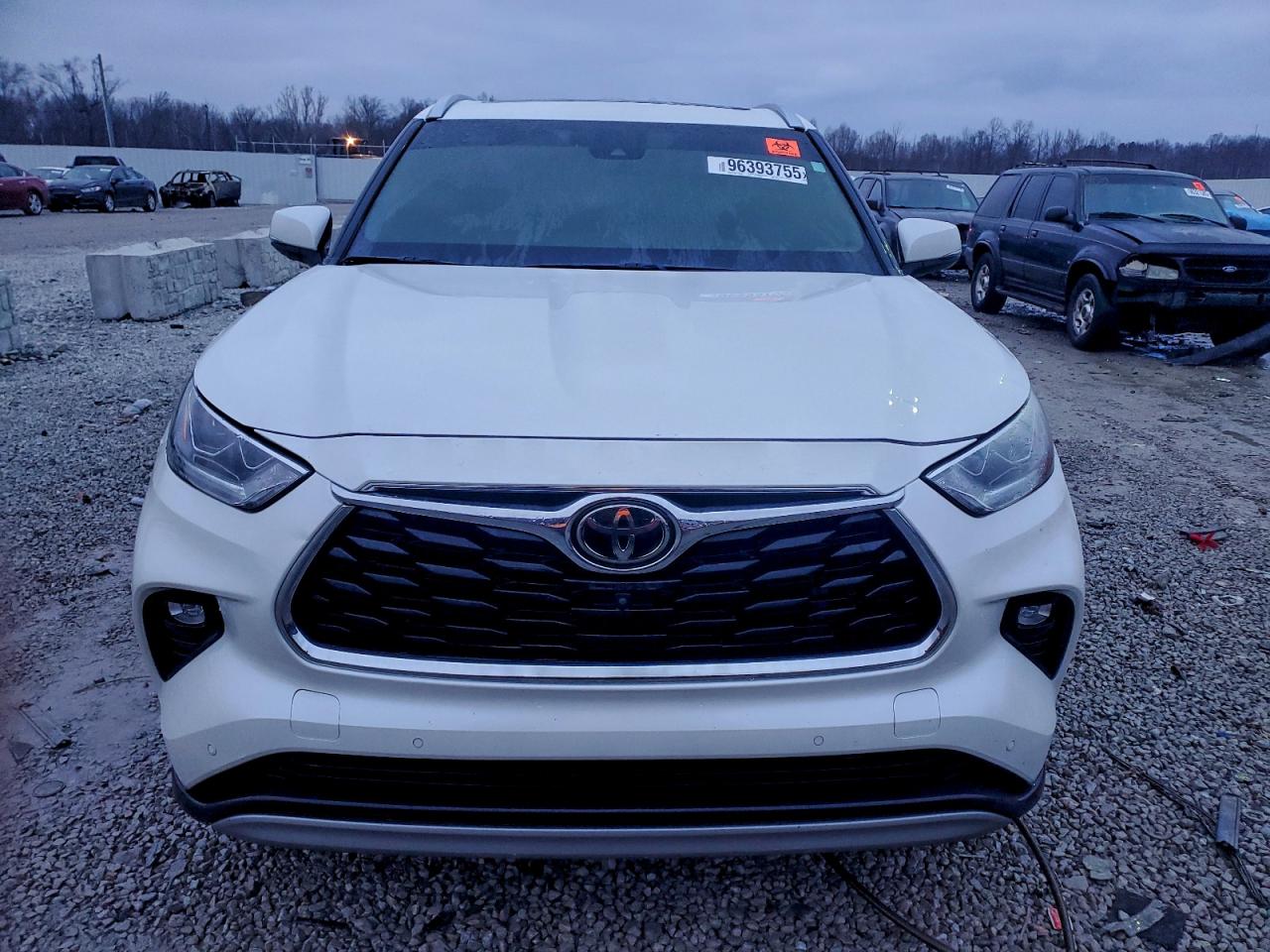 2021 TOYOTA HIGHLANDER PLATINUM photo 13