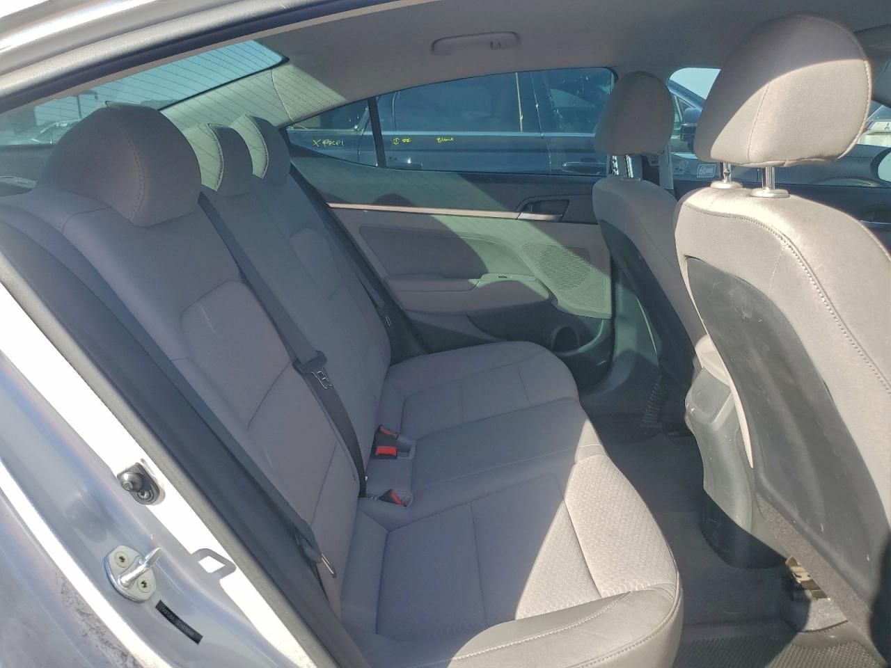 2020 HYUNDAI ELANTRA SEL photo 19