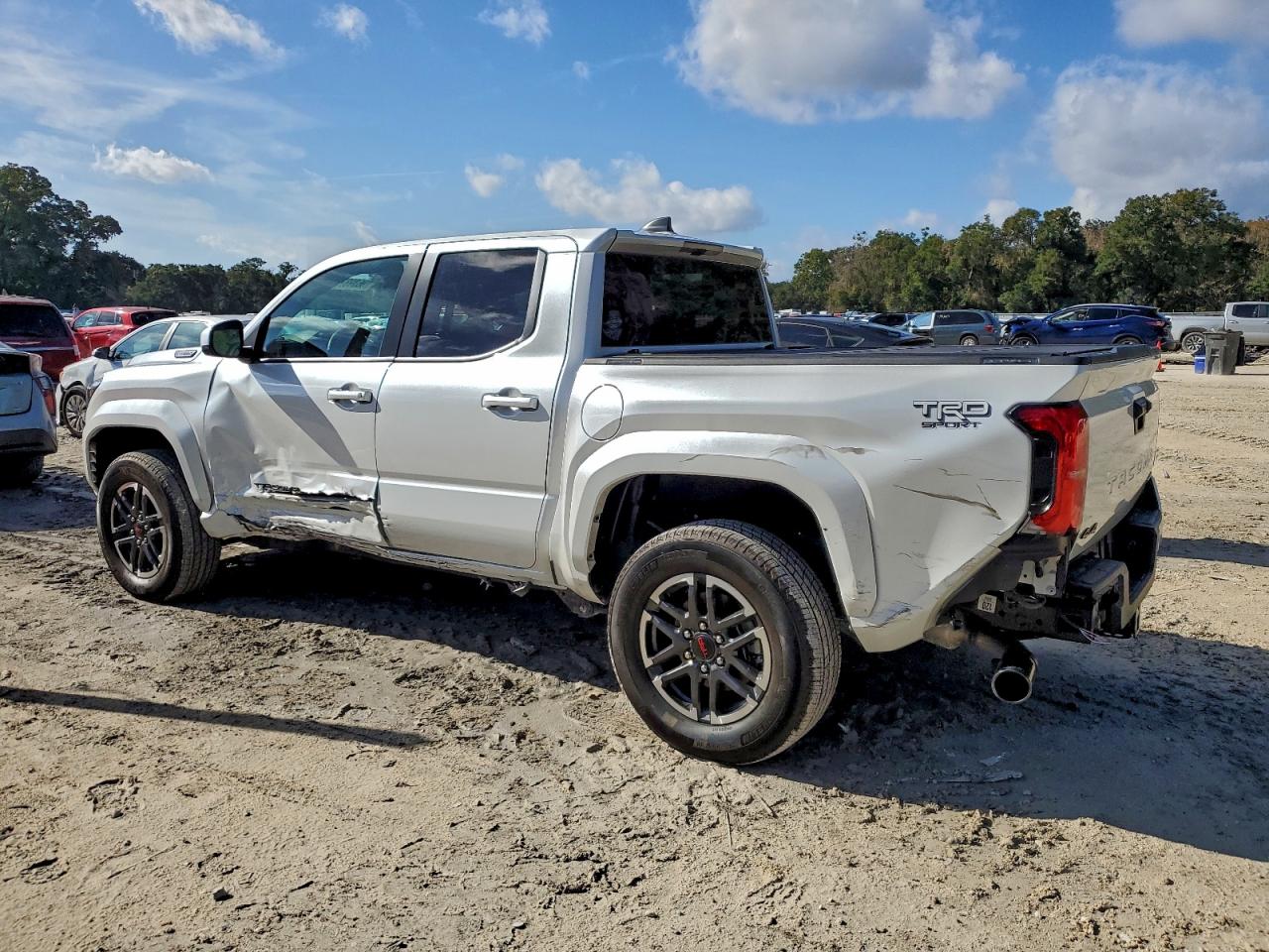 2025 TOYOTA TACOMA DOUBLE CAB photo 2