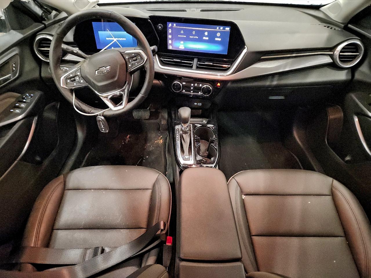 2025 CHEVROLET TRAX ACTIV photo 8