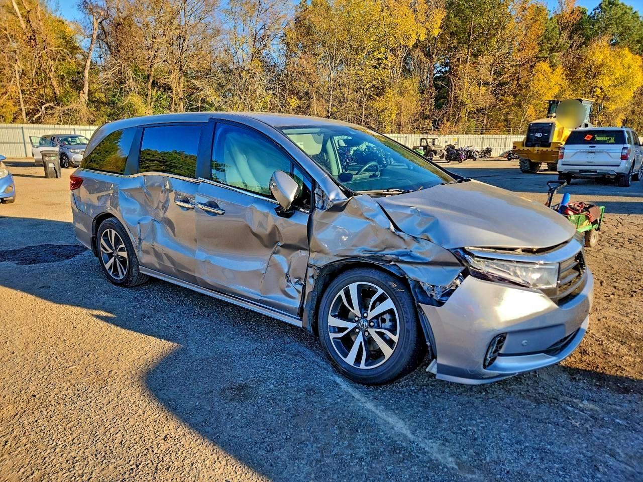 2023 HONDA ODYSSEY TOURING photo 4