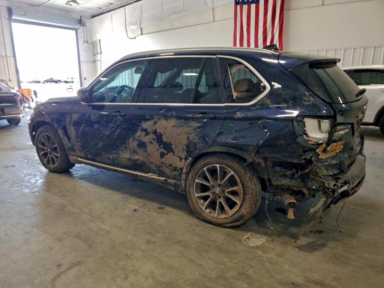 2016 BMW X5 XDRIVE35I photo 2