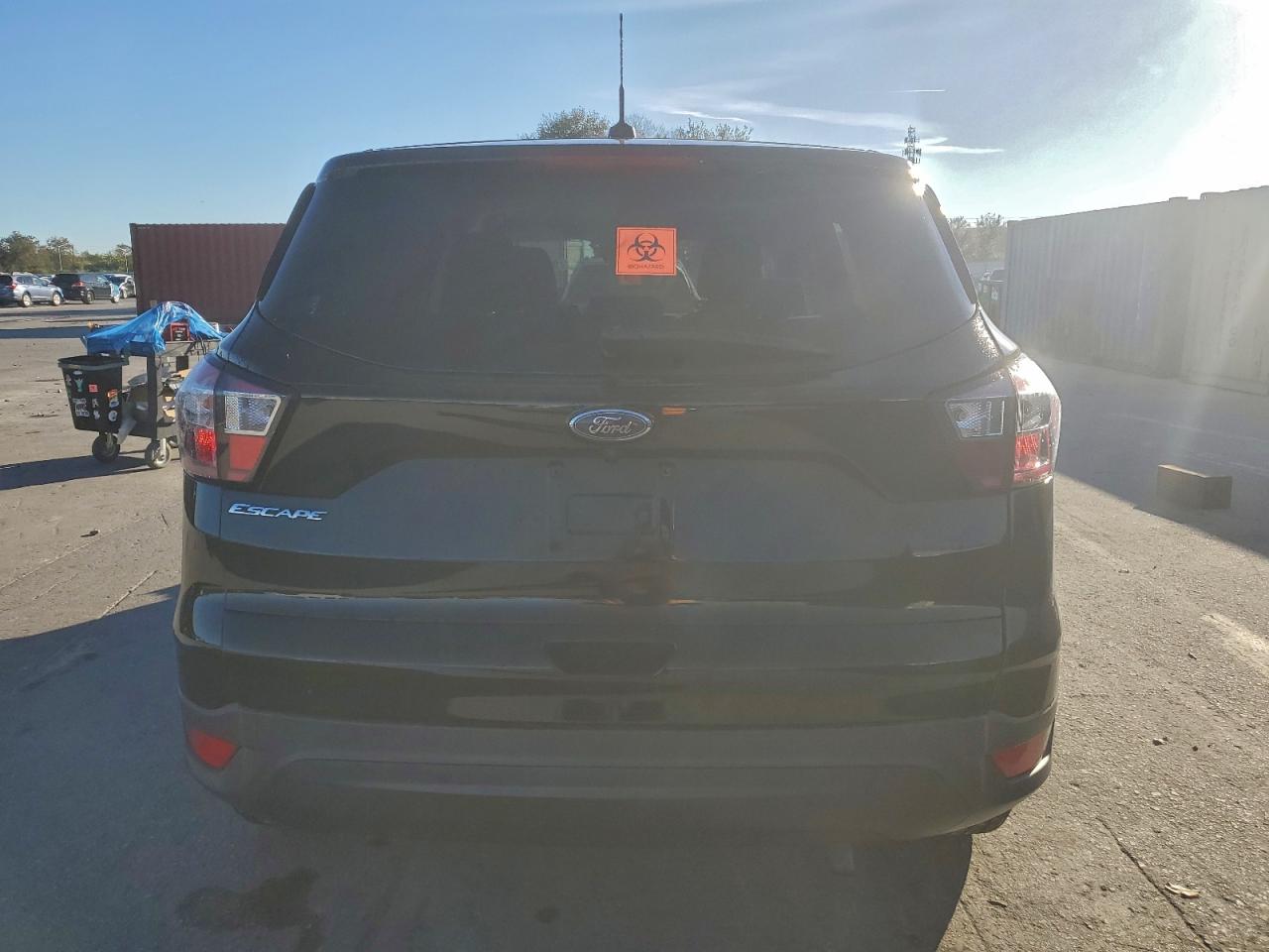 2017 FORD ESCAPE S photo 6