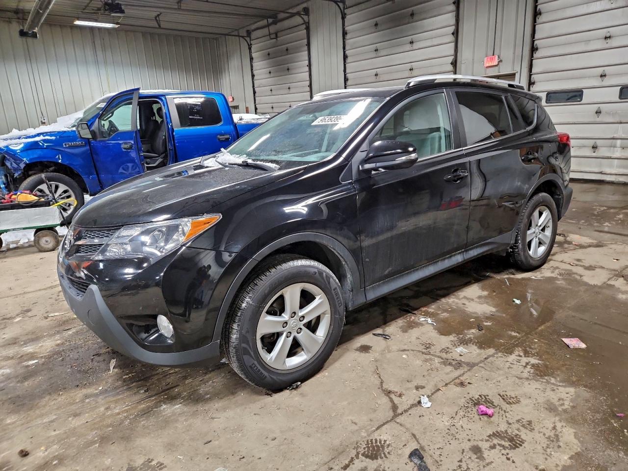 2014 TOYOTA RAV4