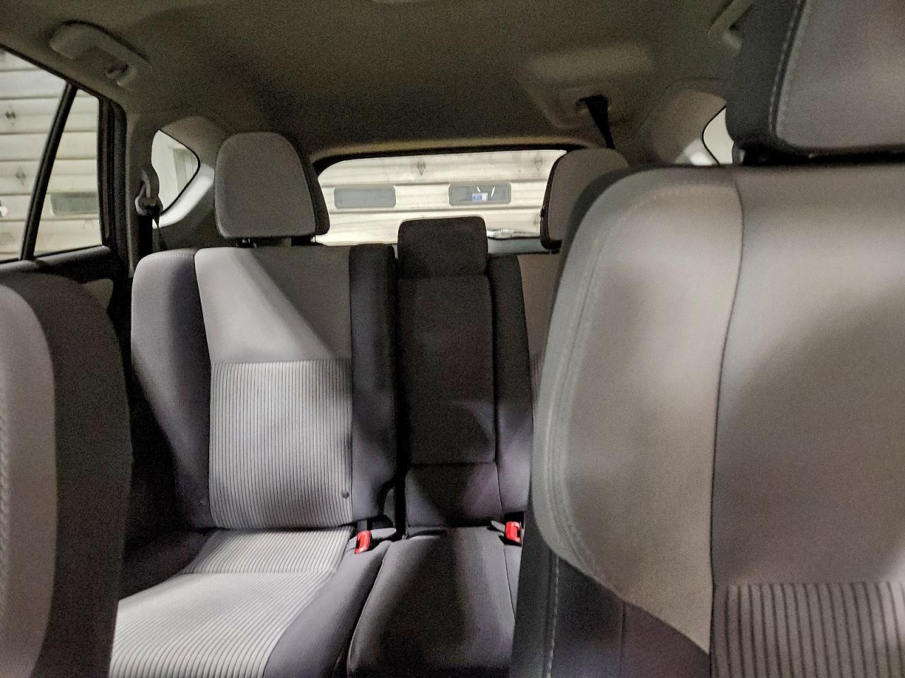 2014 TOYOTA RAV4 XLE photo 19