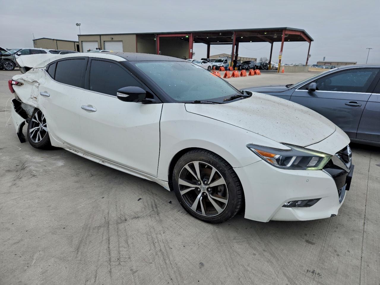2017 NISSAN MAXIMA 3.5S photo 4