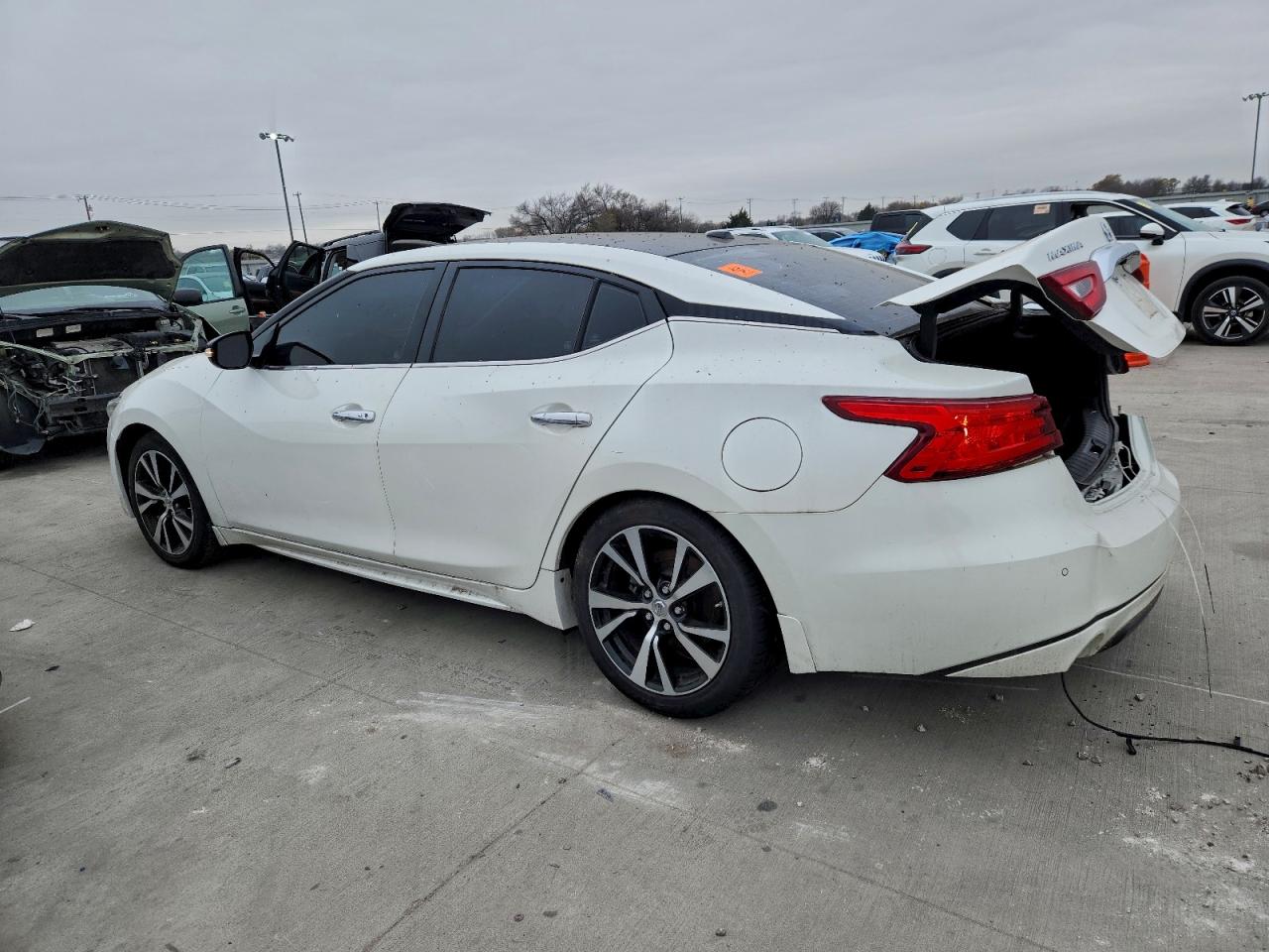 2017 NISSAN MAXIMA 3.5S photo 2