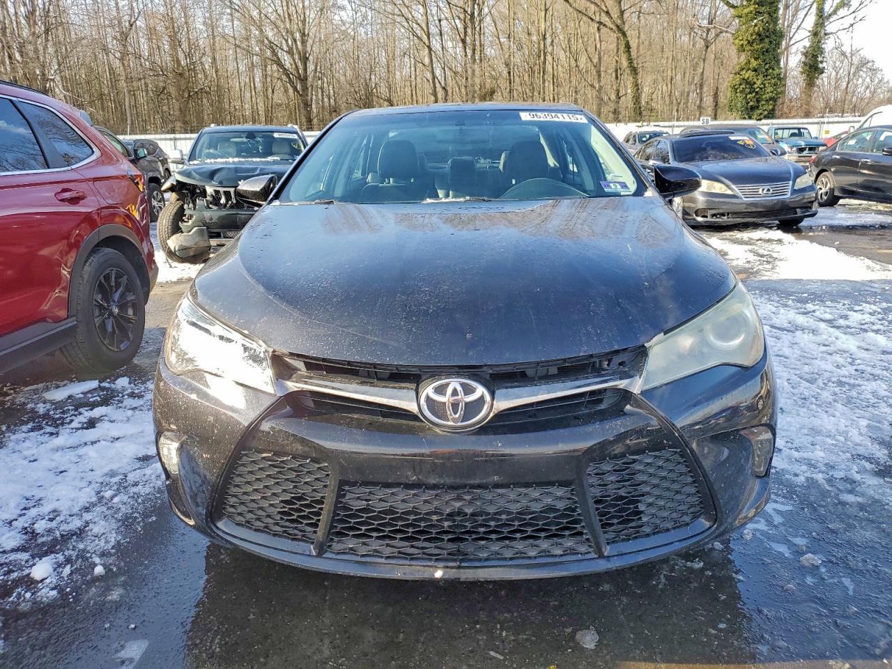 2015 TOYOTA CAMRY LE photo 5