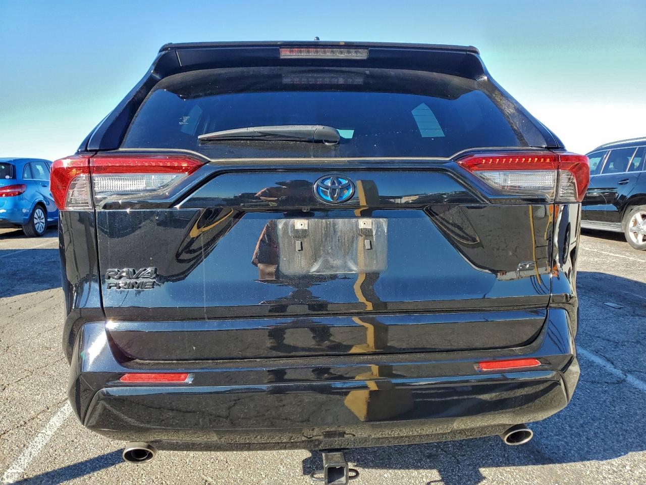 2021 TOYOTA RAV4 PRIME SE photo 6