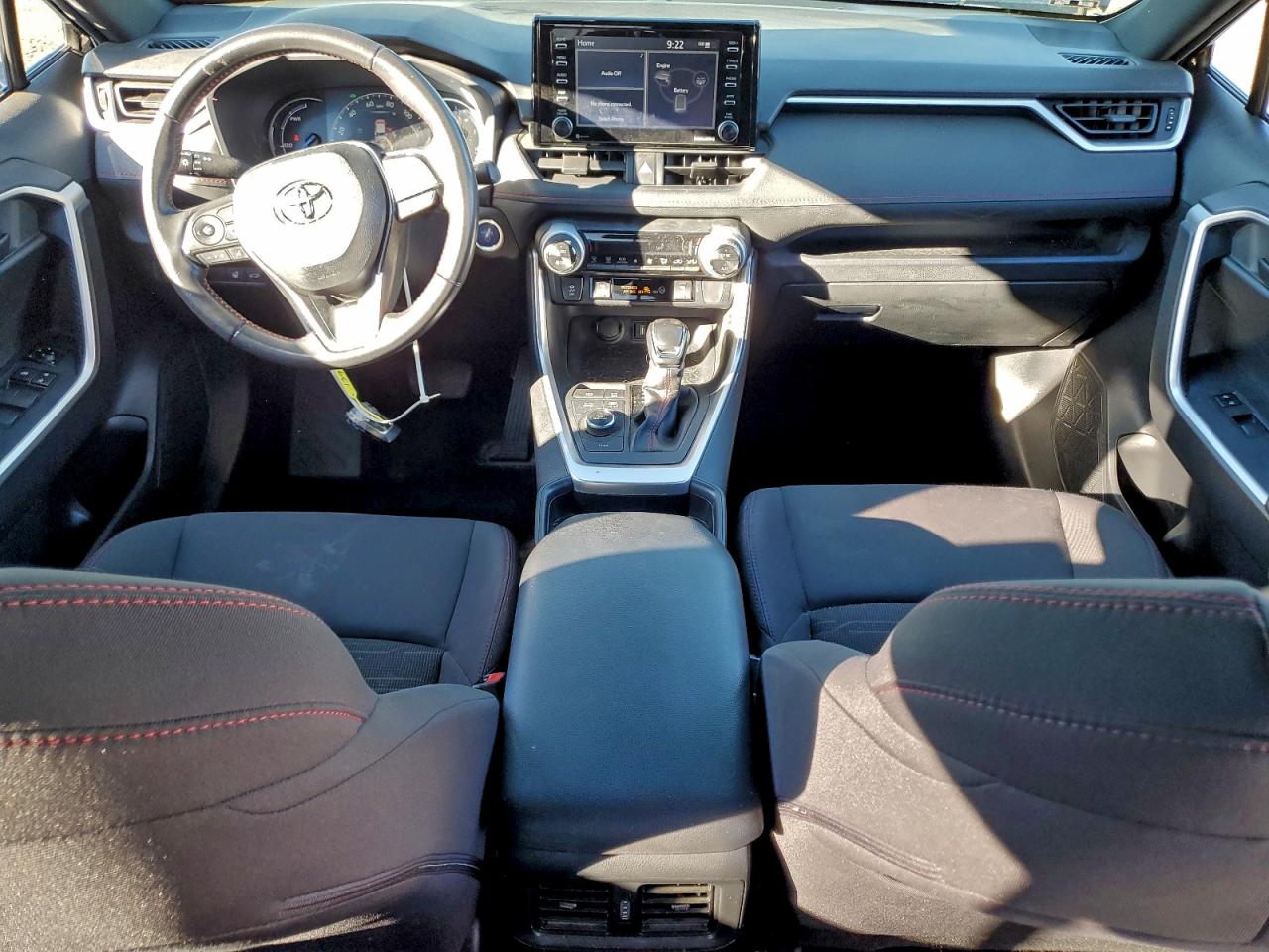 2021 TOYOTA RAV4 PRIME SE photo 8