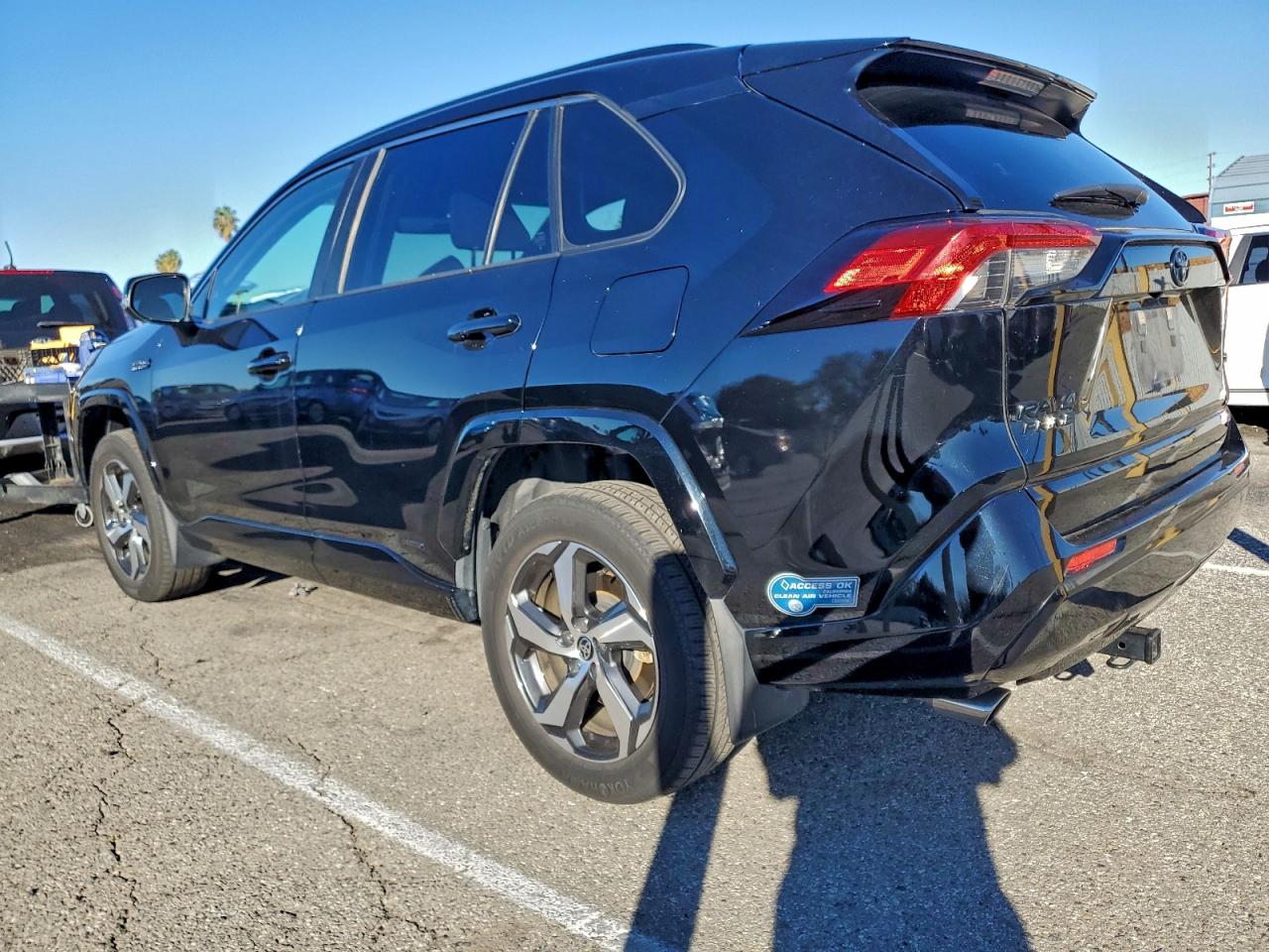 2021 TOYOTA RAV4 PRIME SE photo 2